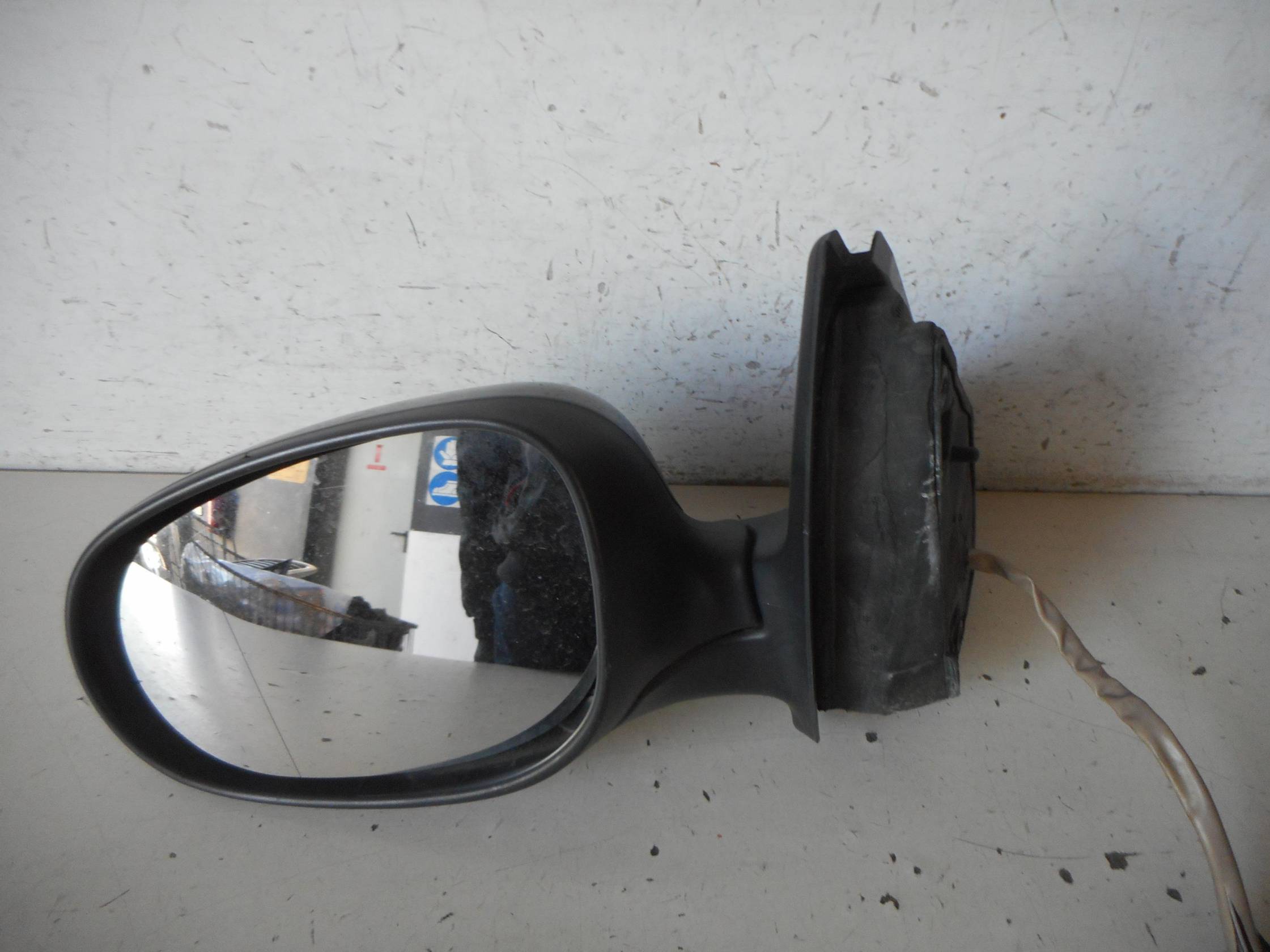 Retrovisore est. regolaz. elettr. sx.